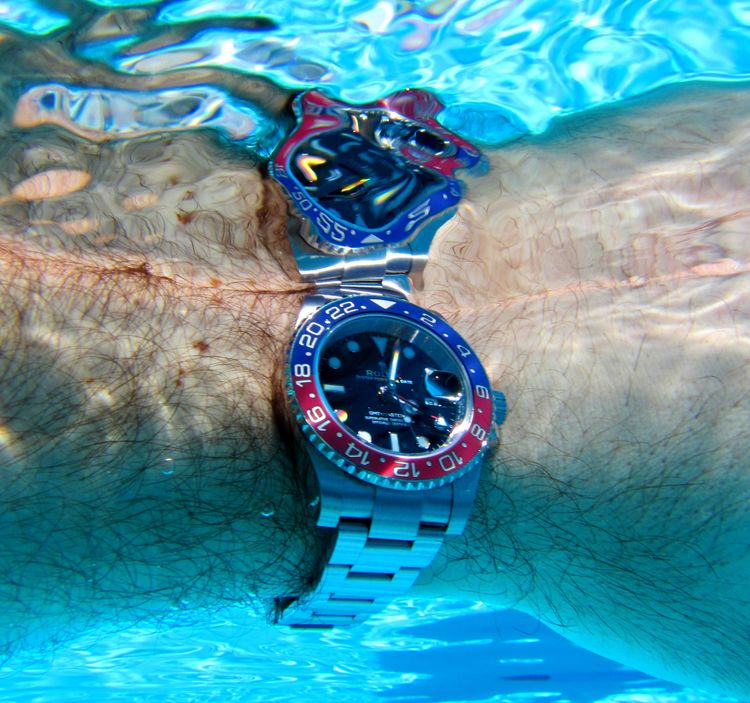 Rolex GMT Pepsi Keramik unter Wasser