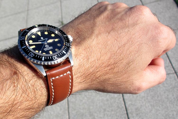 Steinhart Uhr Wristshot