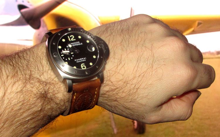 Panerai 25 mit Vintage Lederarmband