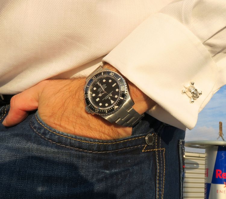 Rolex Sea Dweller 116600 Wristshot