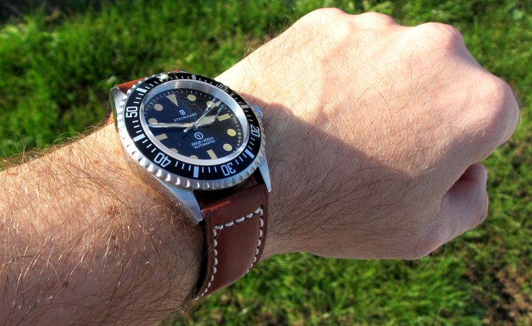 Steinhart Uhr Vintage Style am Handgelenk