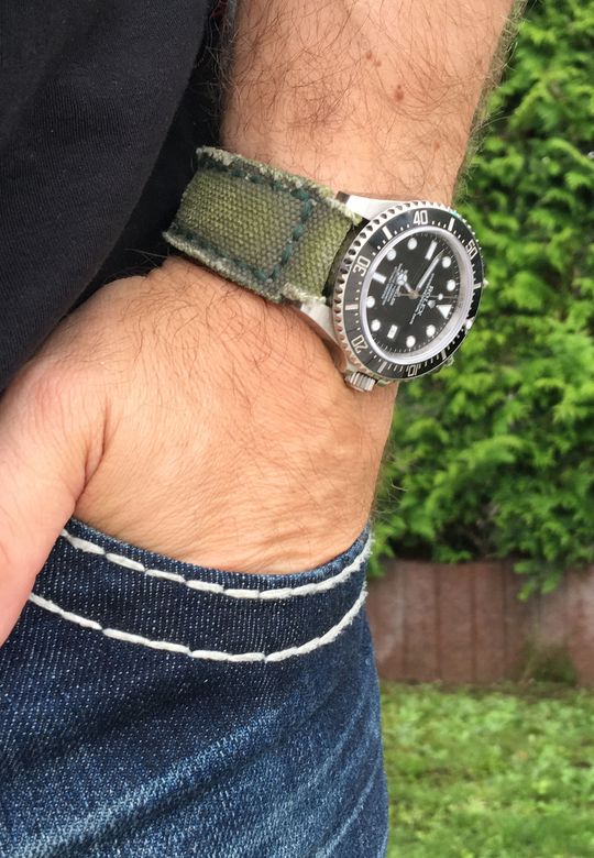 SeaDweller mit grünem Textilband SeaDweller mit grünem Textilband