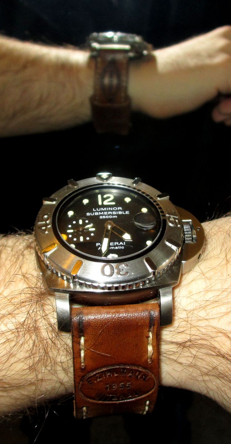 PAM 285 Wristshot