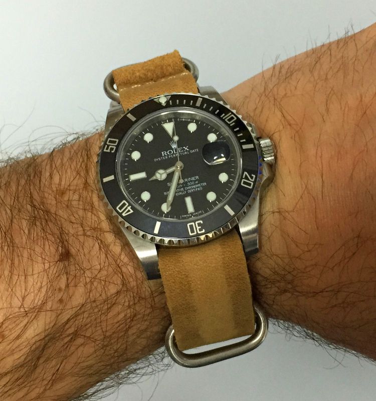 Rolex Submariner Keramik Lünette an einem Leder Nato-Strap