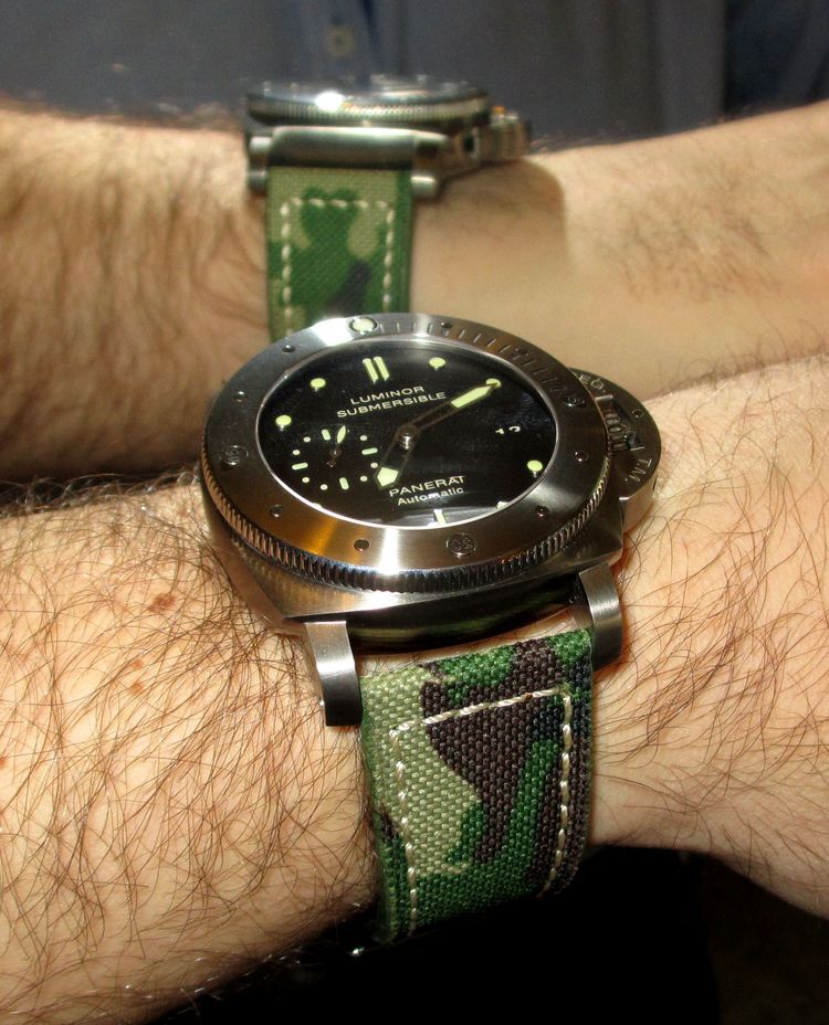 Panerai Uhr 305 Military am Handgelenk