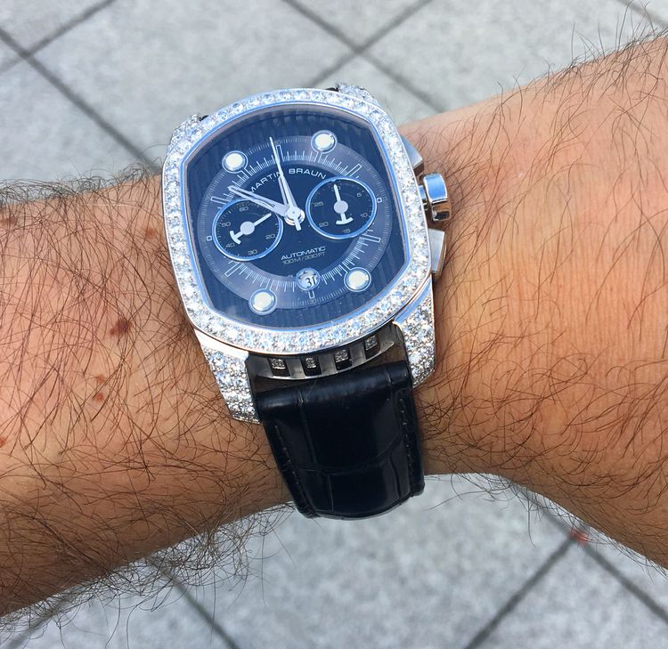 Martin Braun Uhr mit Diamantbesatz