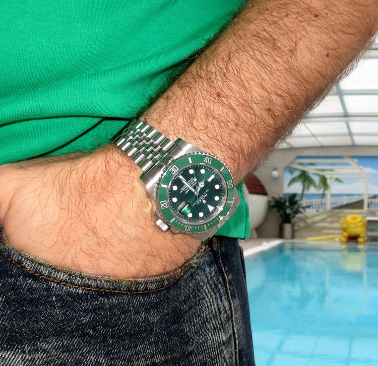 Rolex Submariner Hulk grün