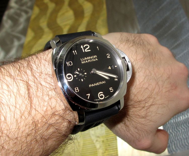 Panerai Lumonor Marina 359 Wristshot