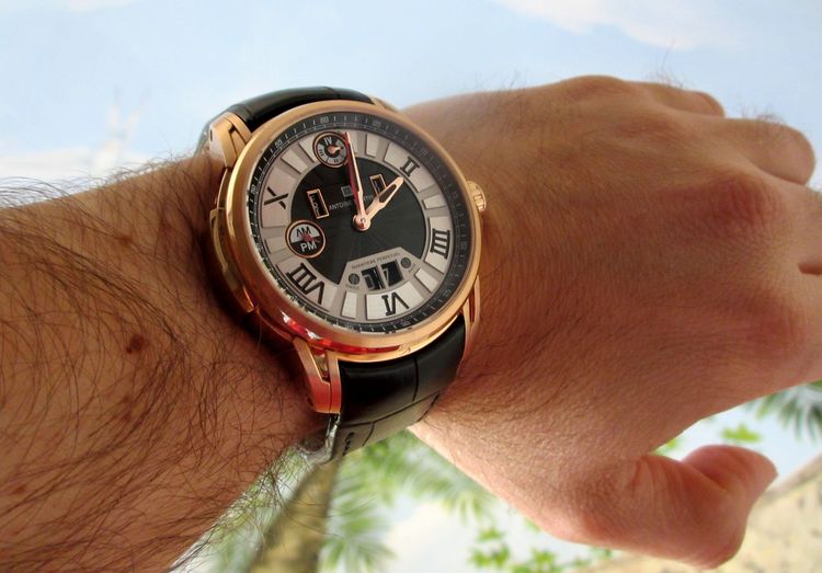 Antoine Martin Uhr ewiger Kalender rosegold Wristshot