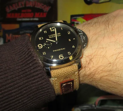 Panerai PAM 359 am Handgelenk