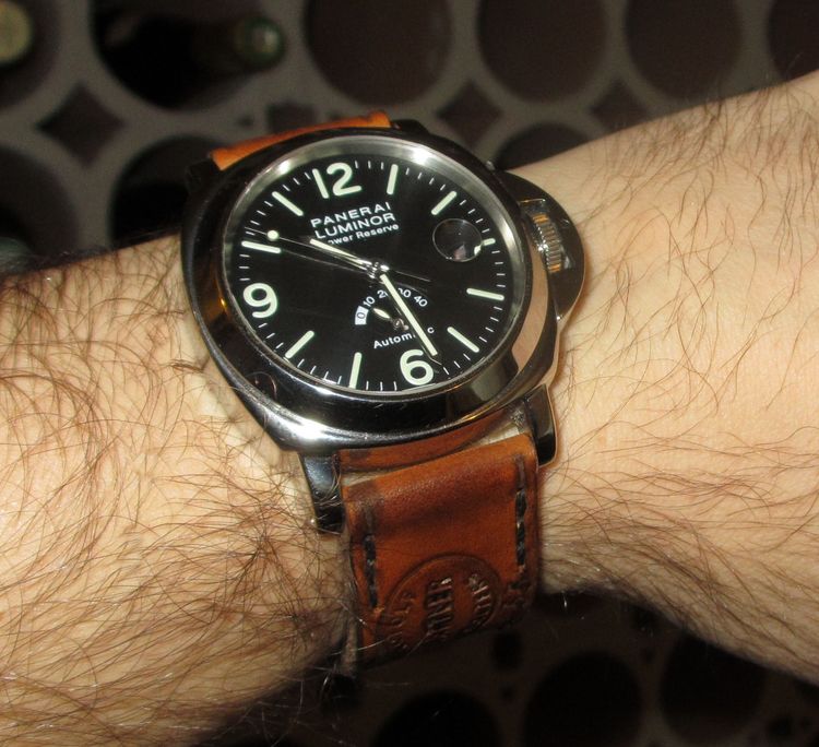 Panerai Luminor PAM 27 Wristshot