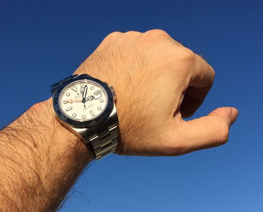 42mm Rolex Explorer II Stalhlarmband Wristshot 42mm Rolex Explorer II Stalhlarmband Wristshot