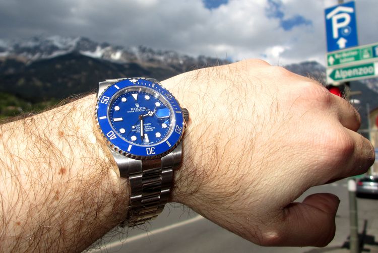 Rolex Submariner in Parkuhr blau