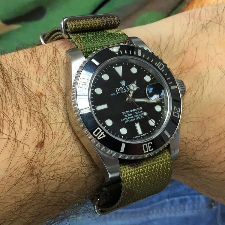 Rolex Submariner mit grünem Nato Strap