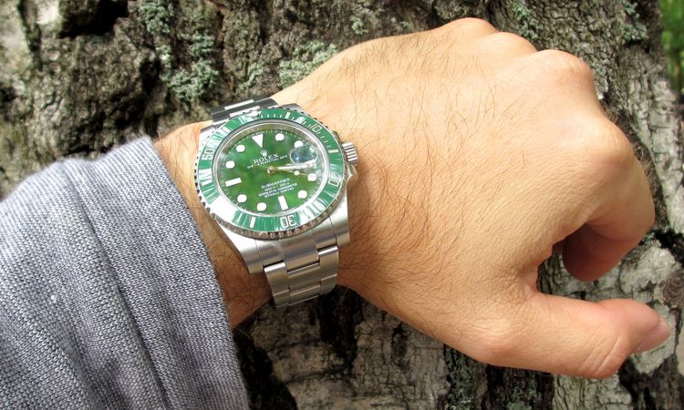 Rolex Submariner 116610LV getragen am Handgelenk