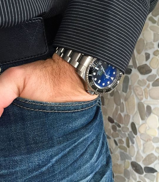 Rolex Uhr Deep Blue Seadweller Wristshot
