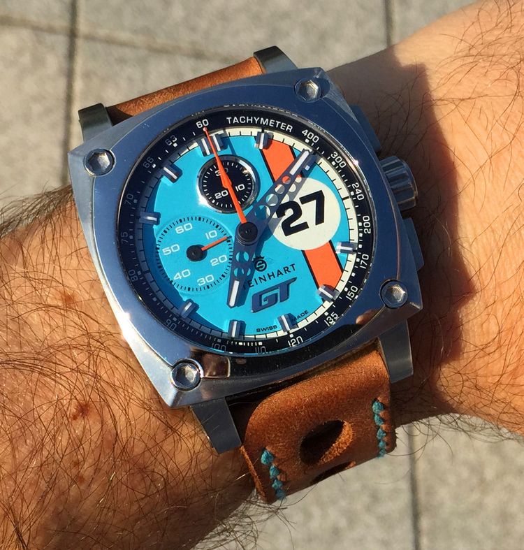 Steinhart Le Mans GT Heritage mit blauem Gulf Racing Zifferblatt