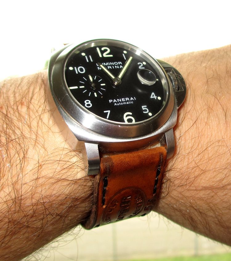 Panerai 164 am Handgelenk