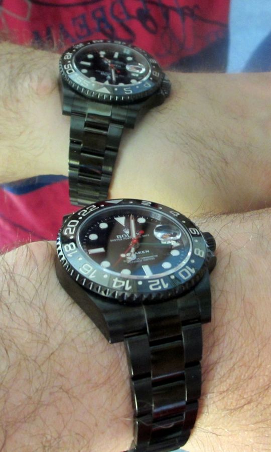 Wristshot einer schwarz DLC beschichteten Armbanduhr